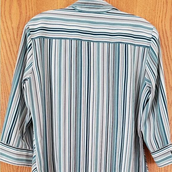 NWOT Tangents Blue/Green Chevron Blouse Sz L - Picture 2 of 4
